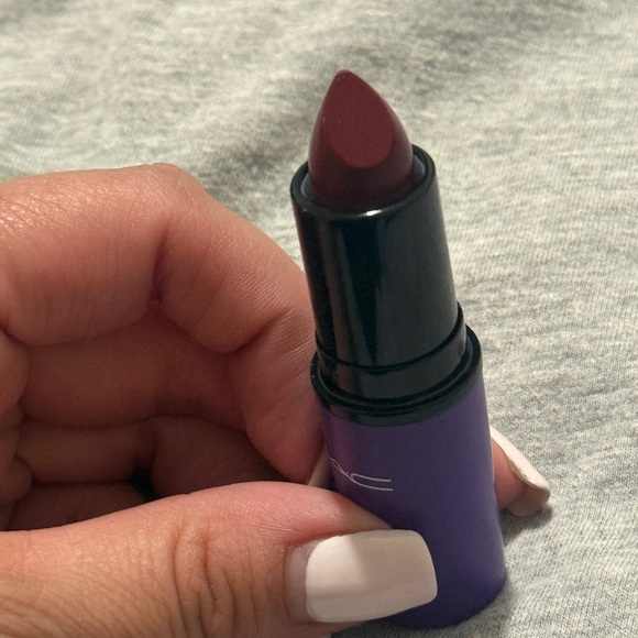 MAC X Selena Lipstick - New In Box ~ LIMITED EDITION - Picture 5 of 6